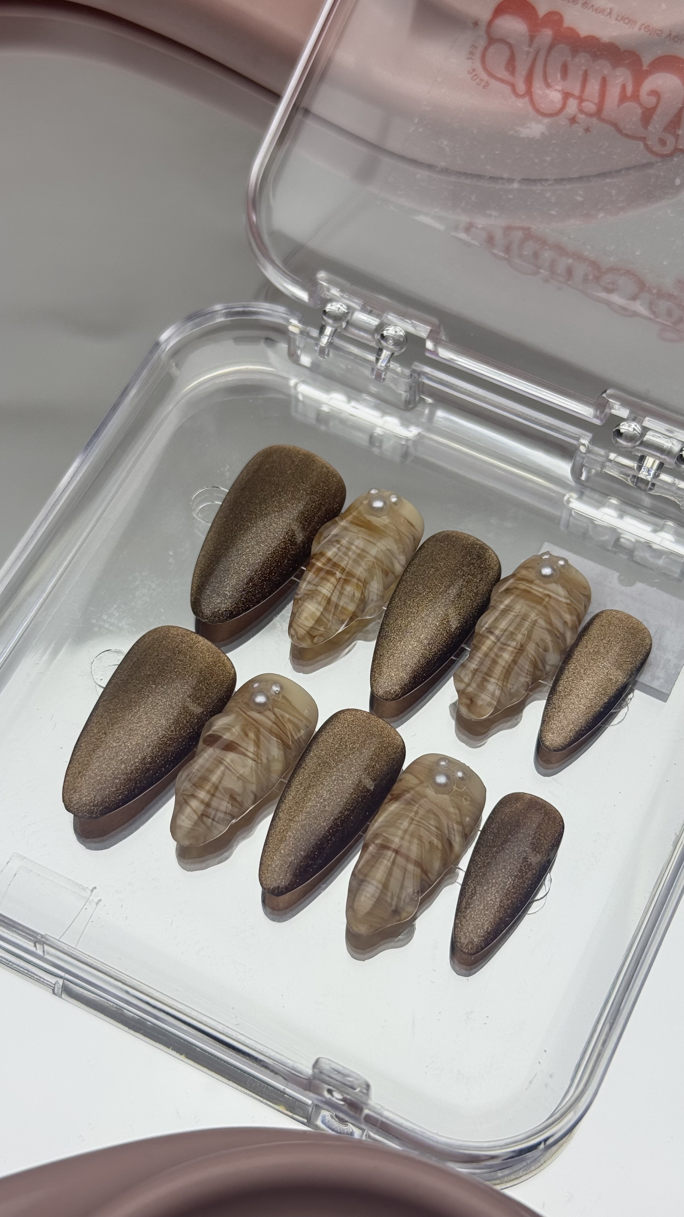 Pearl Shell Luxe
