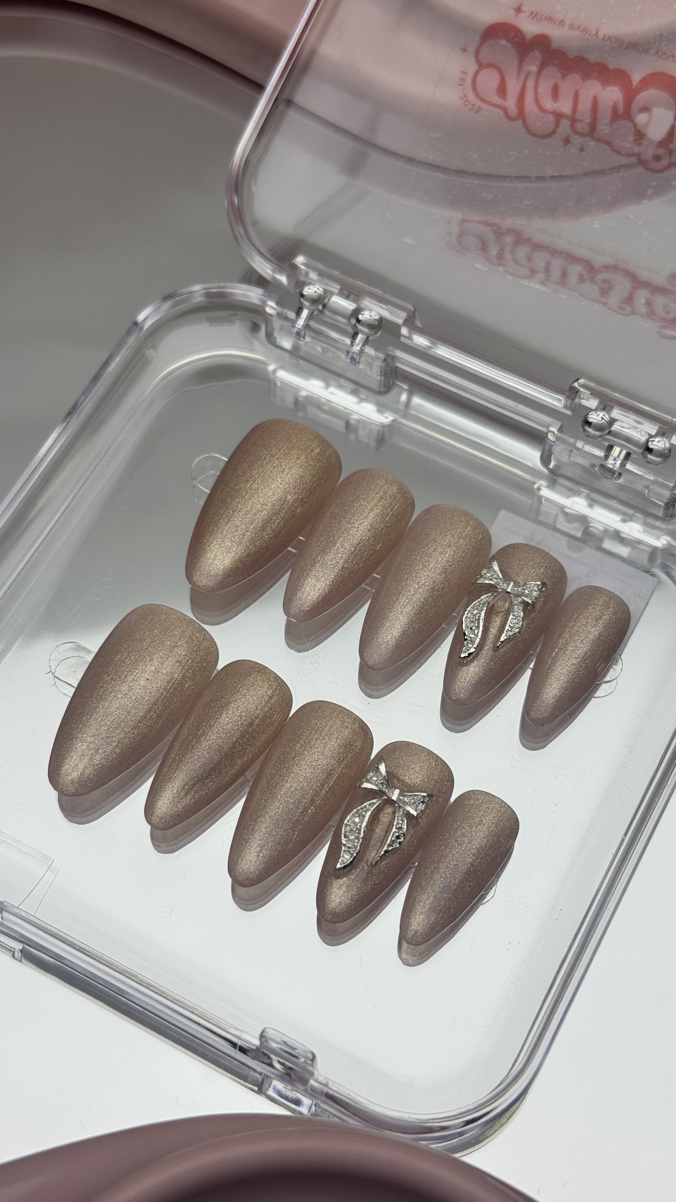 Velour Champagne